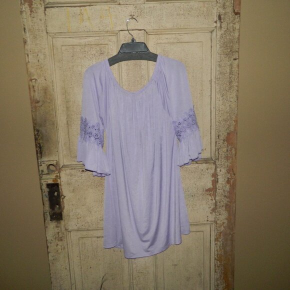 WinWin Bell Sleeve Lace Tunic Top Size 2XL-3XL (VV-13) - Picture 5 of 5
